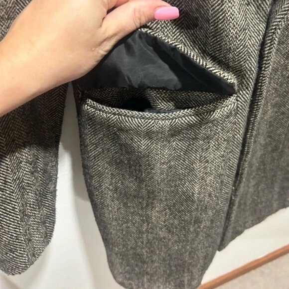 PULL & BEAR size M oversized long sleeve coat, with pockets, liner - Picture 8 of 9